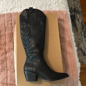 Black Samara Western Boots